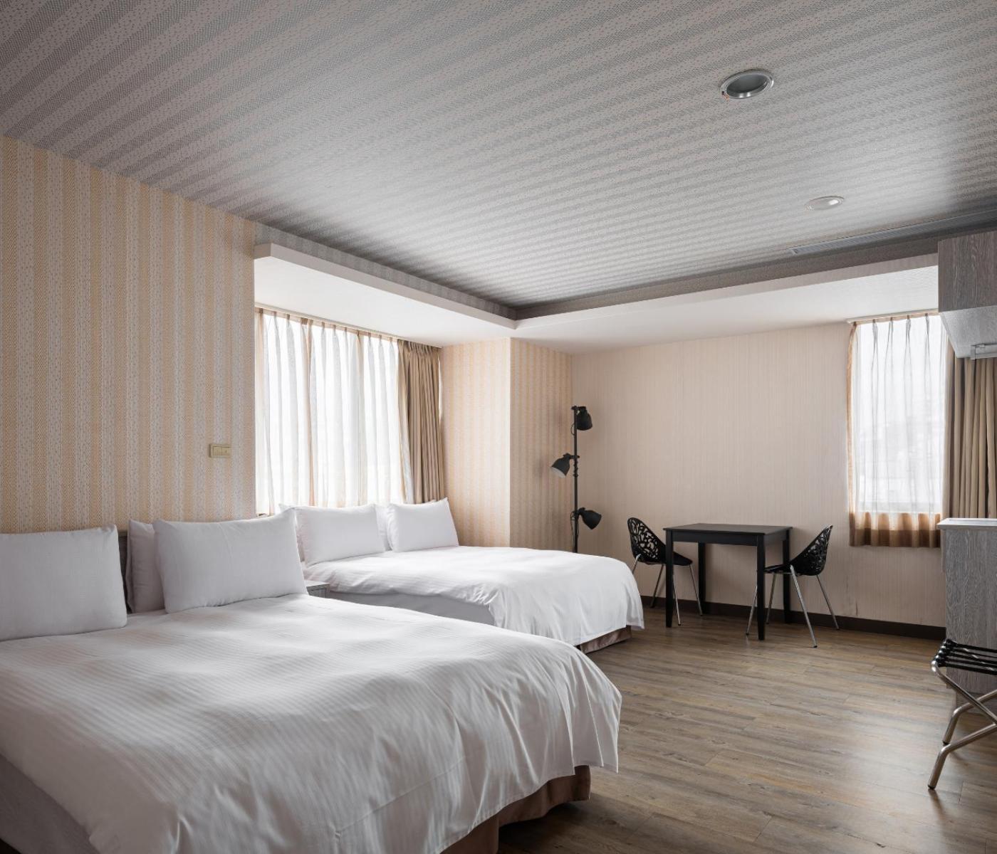 West Hotel Puli Bagian luar foto